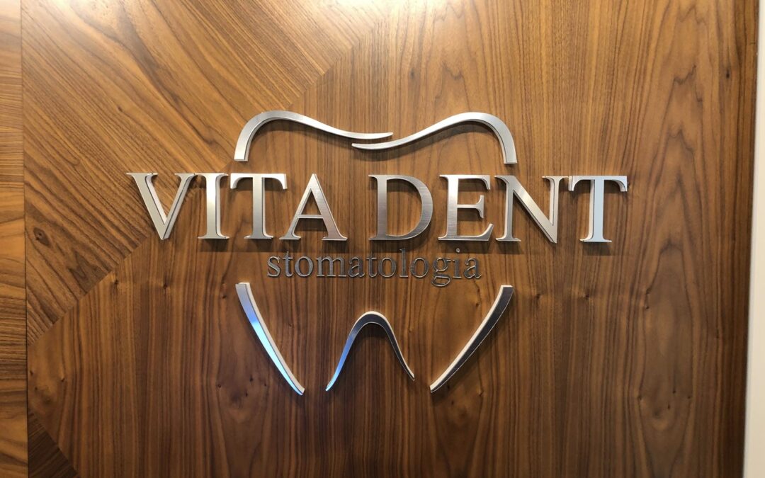 bialy styrodurdibond szczotkowany 3D NADRUKS 1