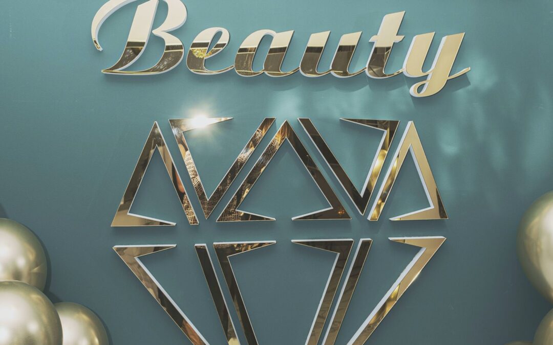 Logo 3d złote lustro